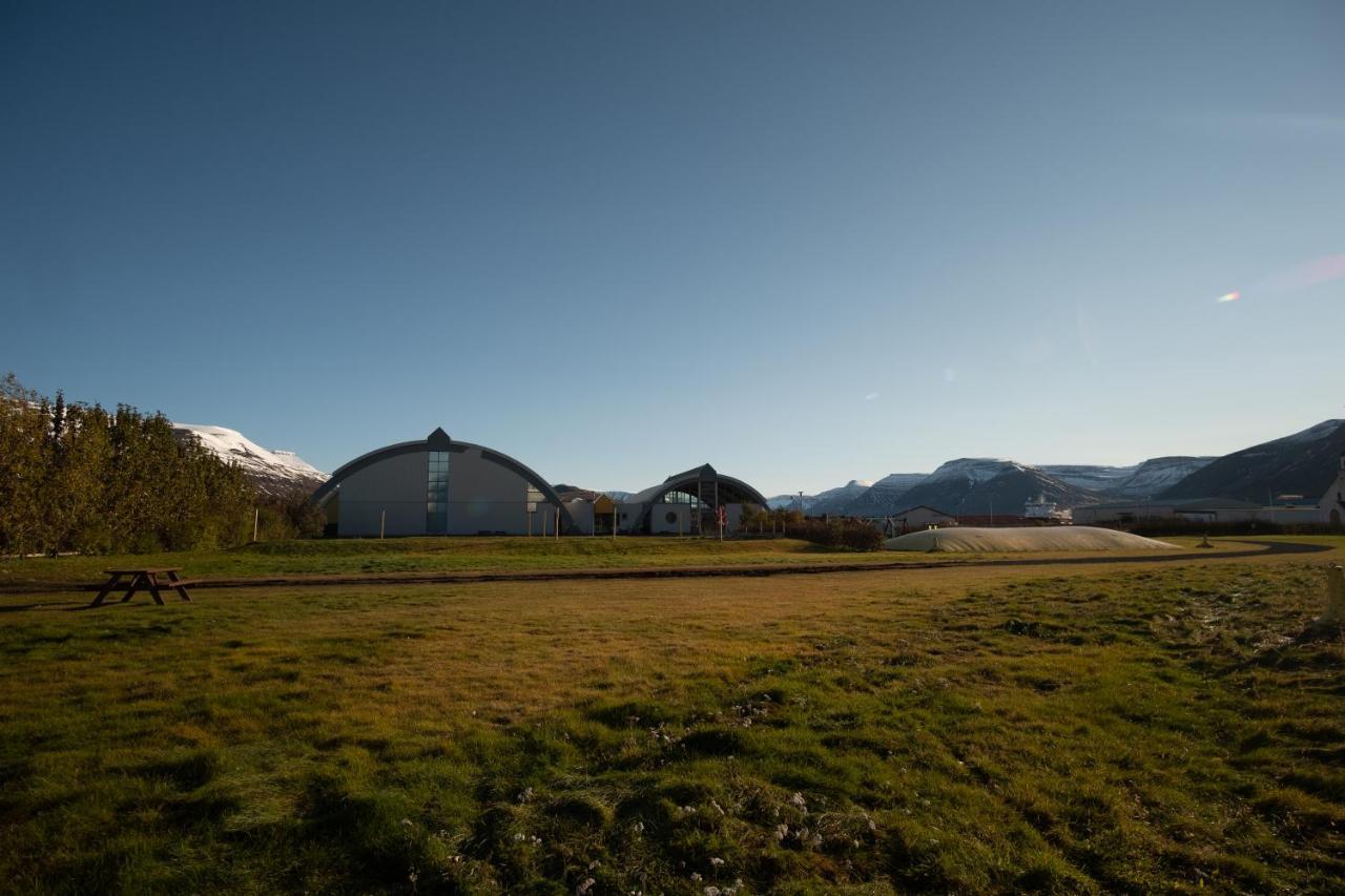 The Guesthouse By The Fjord Thingeyri Exterior photo