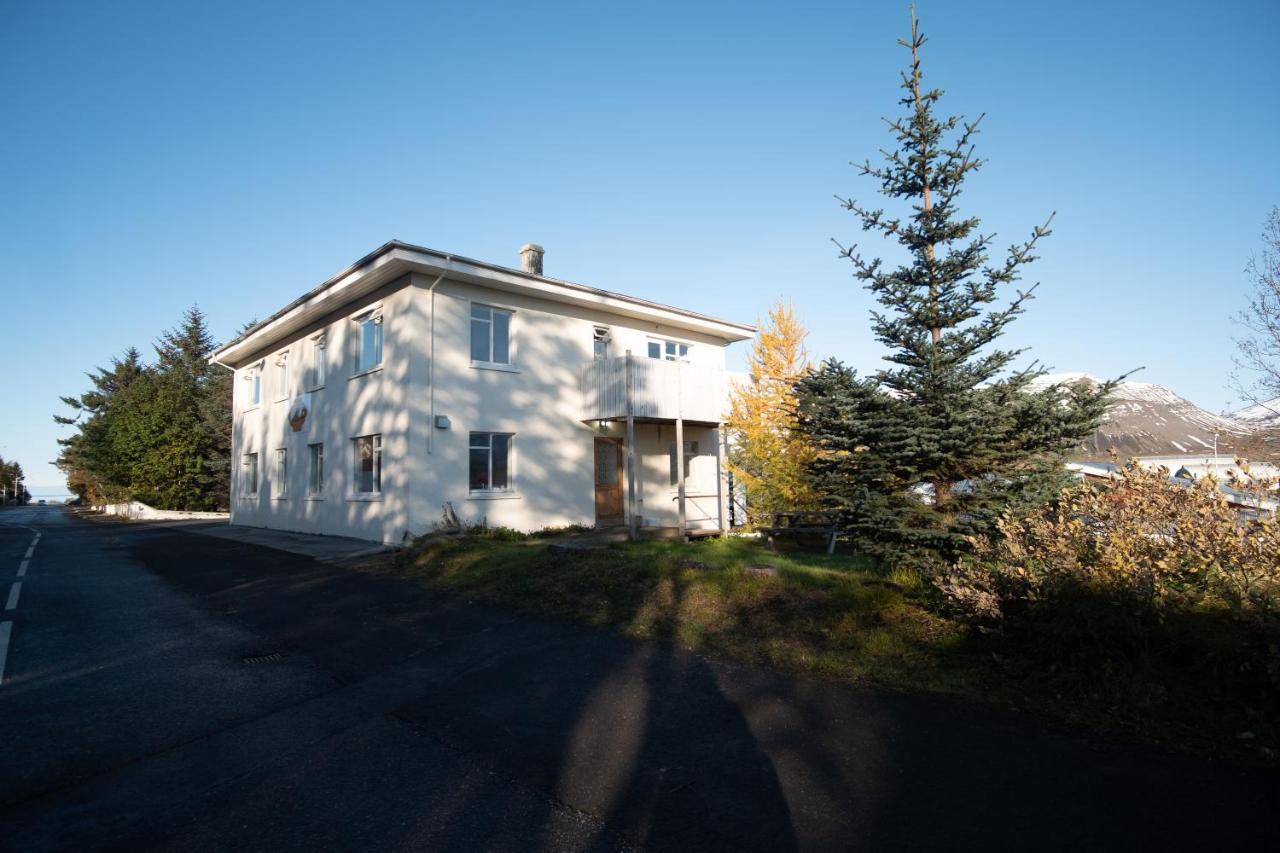 The Guesthouse By The Fjord Thingeyri Exterior photo
