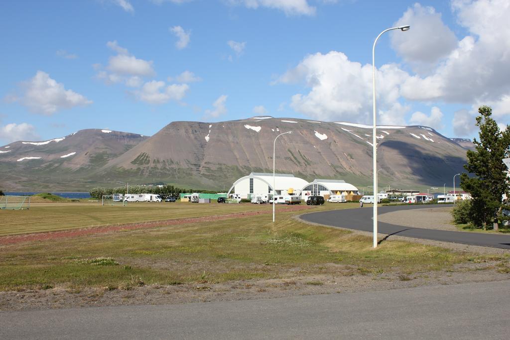 The Guesthouse By The Fjord Thingeyri Exterior photo